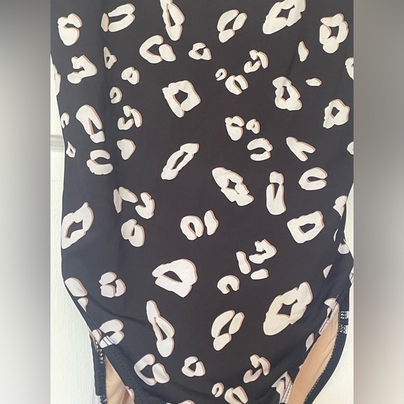 BNWT! ONZIE, High Leg One Piece, bathing suit, black, white & tan leopard print - Picture 6 of 12